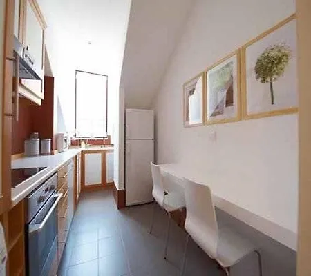 Hello Santos Apartman Lisboa