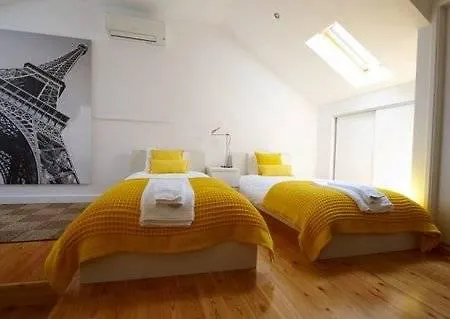 Апартаменти Hello Santos *